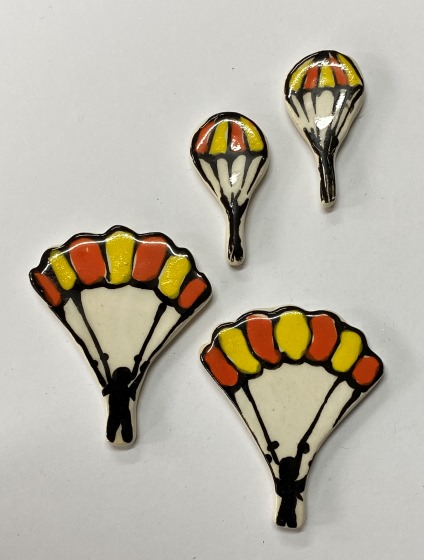 5044--parachute-jumper